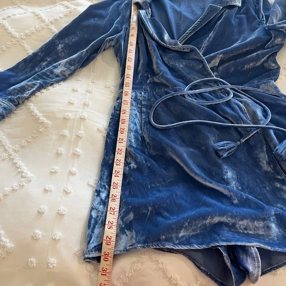 Free People Viola sky blue crushed velvet romper - Picture 15 of 16